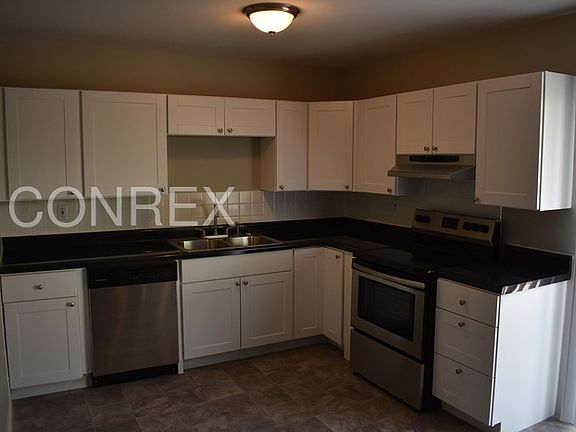 3rd image of 1380 Acredale Dr