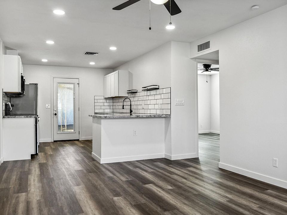 1st image of 1229 W 4th St #1