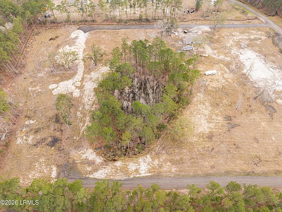 3rd image of 126 Green  Oak Rd