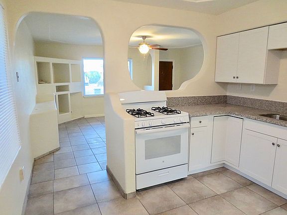 3rd image of 2925 N Winstel Blvd