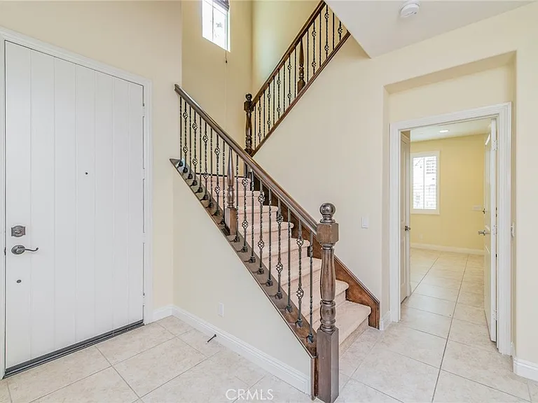 219 Wicker — Photo 4