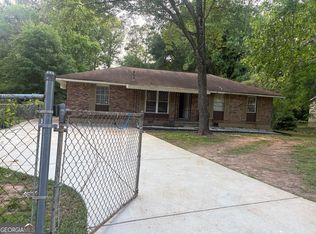 8145 Attleboro Dr, Jonesboro, GA 30238