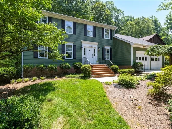 1903 Natchez Trce, Greensboro, NC 27455