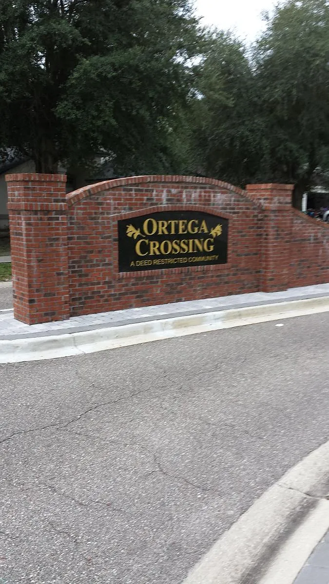 Deed Restricted Community - 8485 English Oak Dr