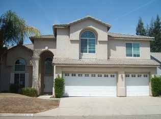 1616 E Ticonderoga Dr, Fresno, CA