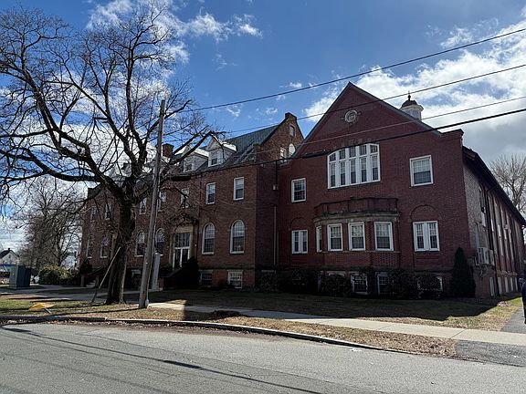 3rd image of 7 Upper Church St #302