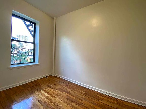 4th image of 226 E 29th St APT 5B