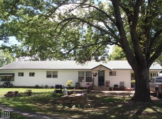 616 Jackson St #101, Newport, AR 72112