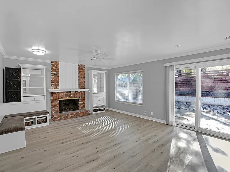 22156 Crane St — Photo 7