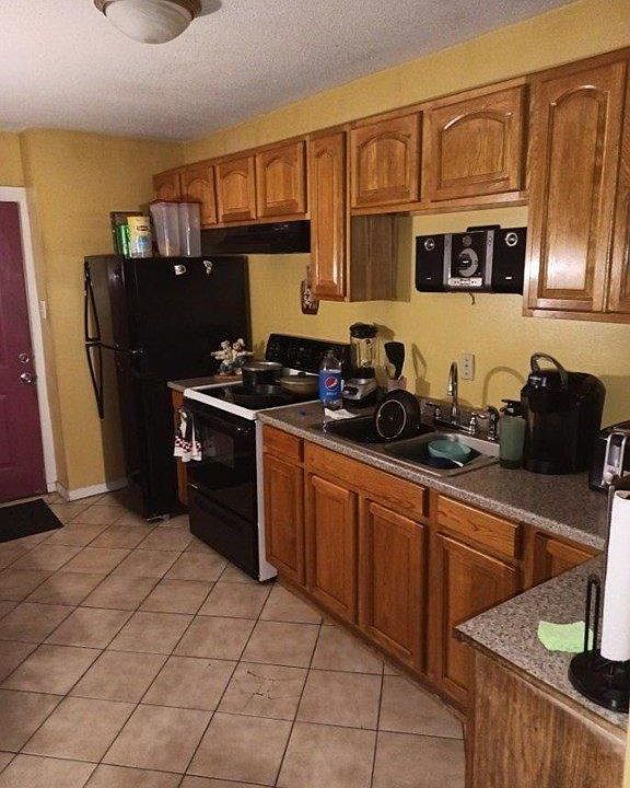 2nd image of 73 Newton St