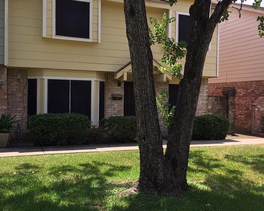 1st image of 3842 Willow Springs Ln #3842