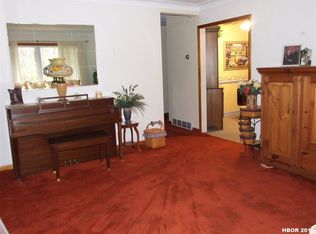 1124 Courtly Dr, Fostoria, OH 44830