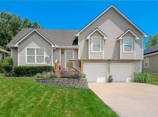 7900 Kevin Ln, Belton, MO 64012