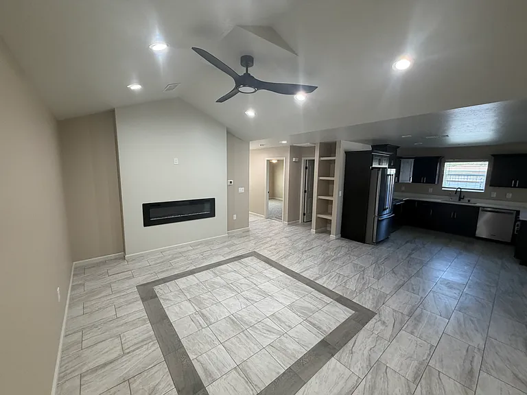 1701 S Washington Ave #A — Photo 8