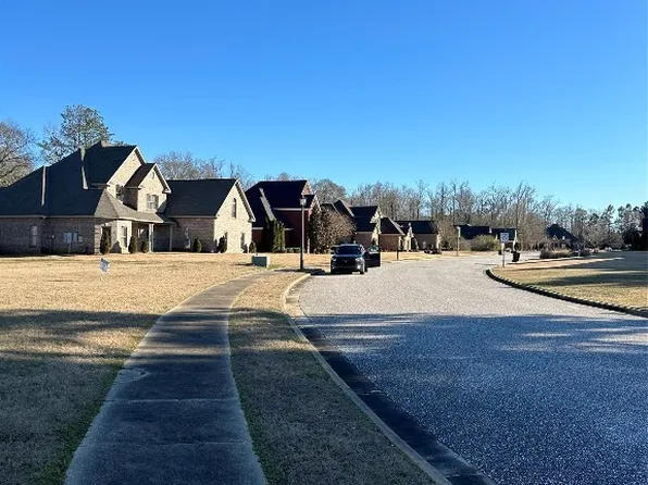 53 Mullis Crk, Pike Road, AL 36064