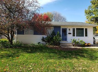 127 37th Ave NW, Rochester, MN 55901