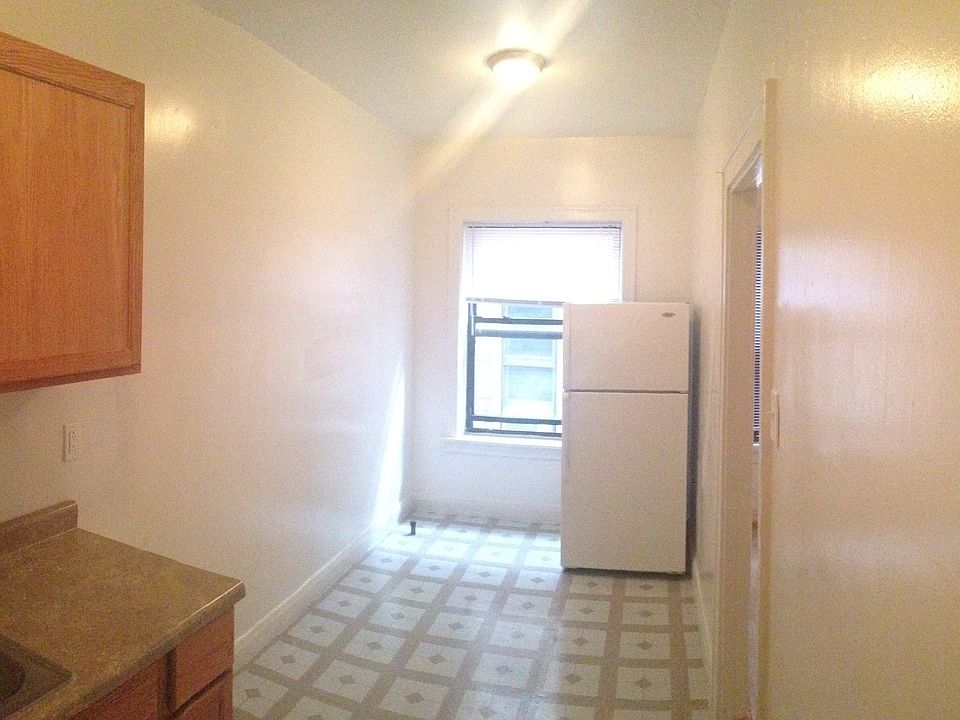 1st image of 5220 S Harper Ave APT 310