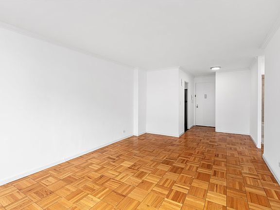 5th image of 320 E 23rd St APT 11N