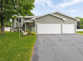 9643 Hamlet Ave S, Cottage Grove, MN 55016