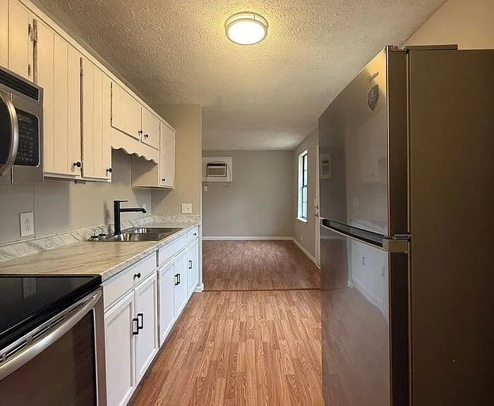 2618 Foster Ave #B — Photo 15