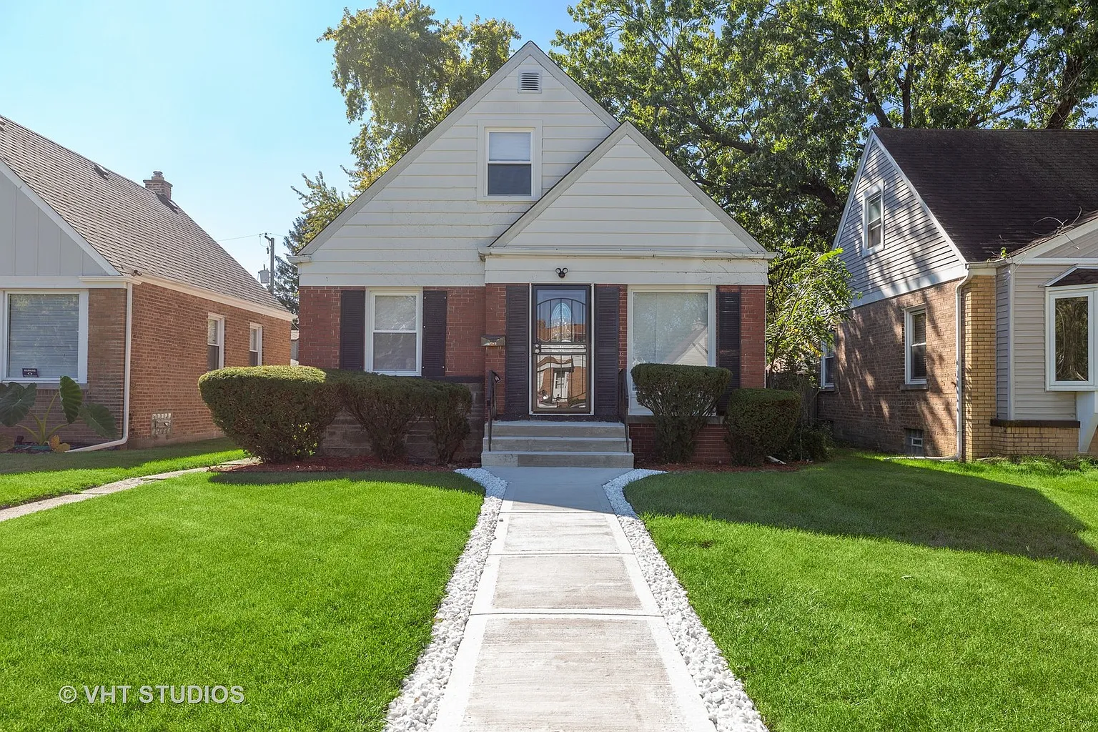 35 166th St photo 1