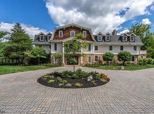 29 Meadow Ln, Lebanon, NJ 08833