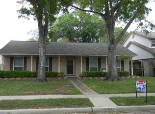 11942 Brighton Ln, Meadows Place, TX 77477