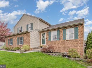 702 W Shady Ln, Enola, PA 17025