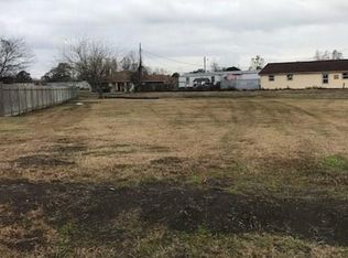 Mary Ann Pl, Gretna, LA 70053