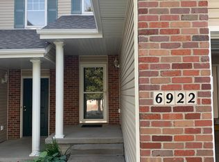 6922 Naples Dr, Lincoln, NE 68526