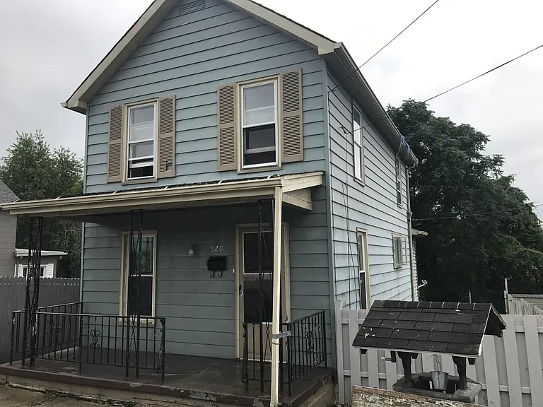520 Bluff St — Photo 2