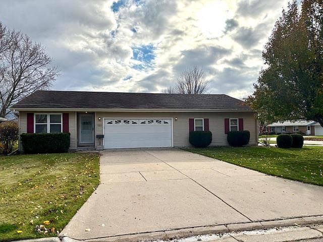 1st image of 2804 Carrousel Ln #B