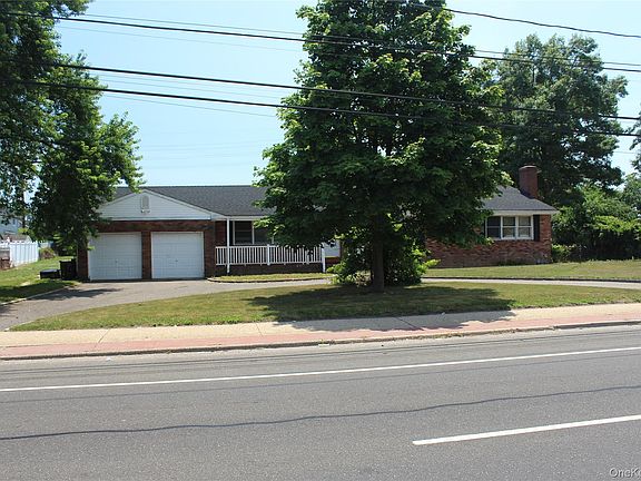 3rd image of 924 Fulton Street