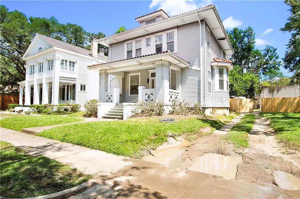 3 bed, 2.5 bath, 2554 sqft, $3,100 — Photo 1