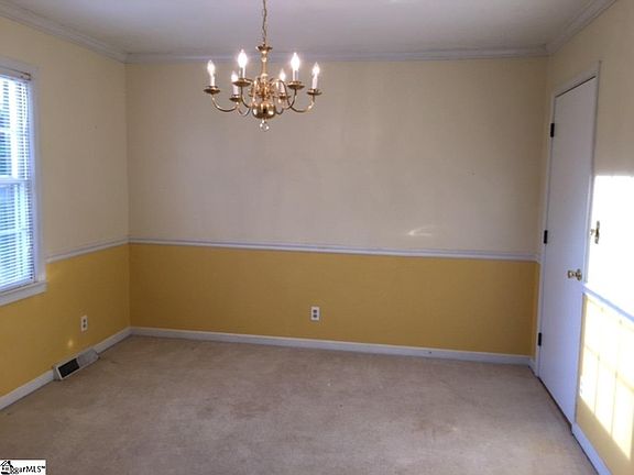 3rd image of 209 Woodleigh Dr