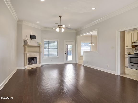 5th image of 317 Village Park Dr