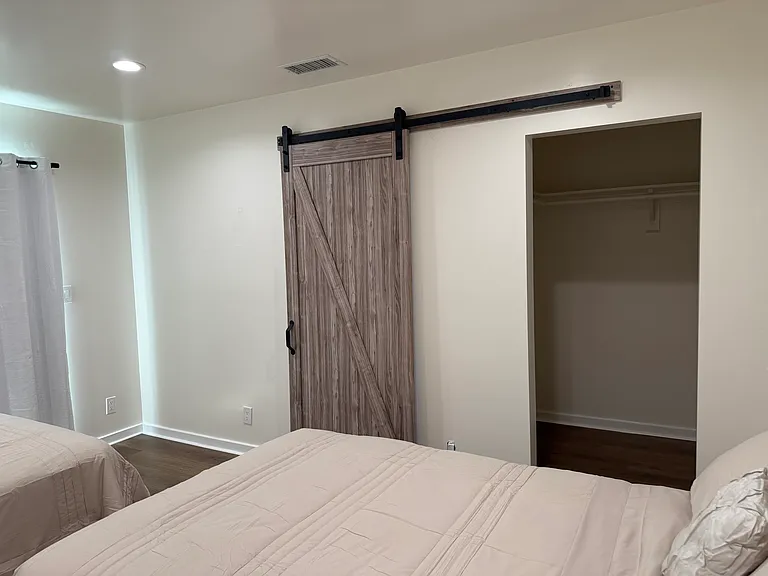14613 Piuma Ave — Photo 37