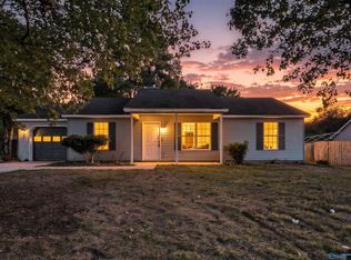 305 Buffalo Creek Dr, Toney, AL 35773