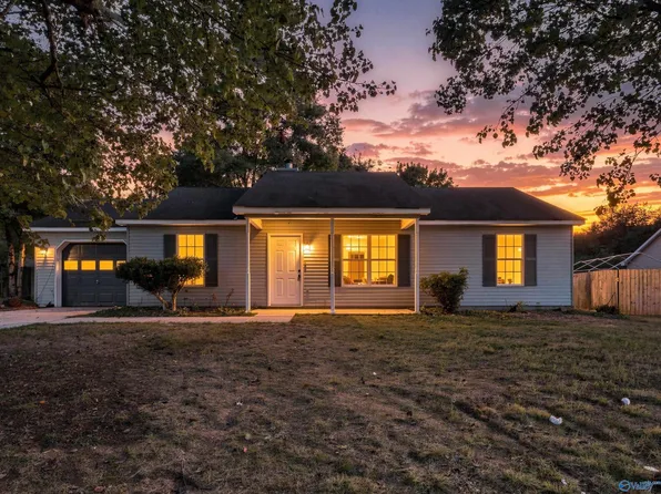 305 Buffalo Creek Dr, Toney, AL 35773