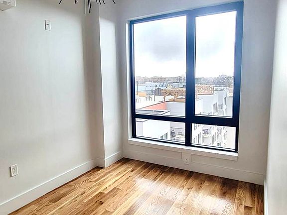 3rd image of 2708 Snyder Ave APT 707