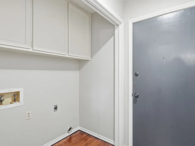 306 Dove Creek Trl — Photo 24
