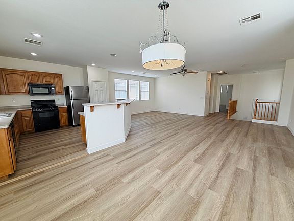 5th image of 8688 Mesquite Hills St