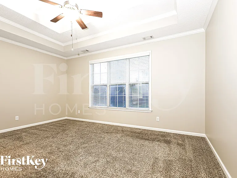 120 Summit Point Dr — Photo 8