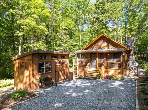 271 Piney Woods Way, Murphy, NC 28906