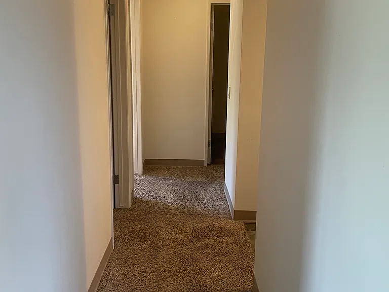 129 Centre St S #5 — Photo 12