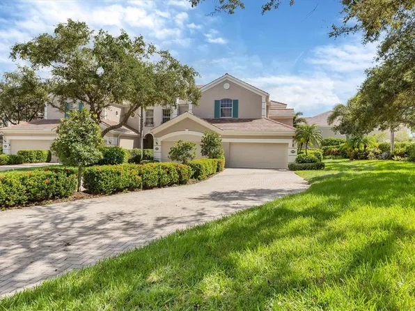 5267 Bouchard Cir #202, Sarasota, FL 34238