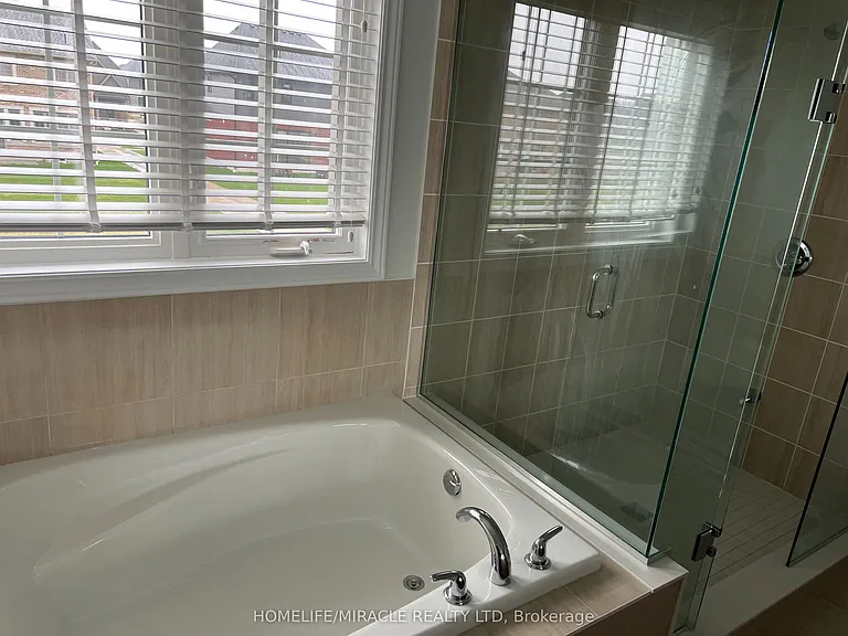 24 Dey Dr — Photo 7