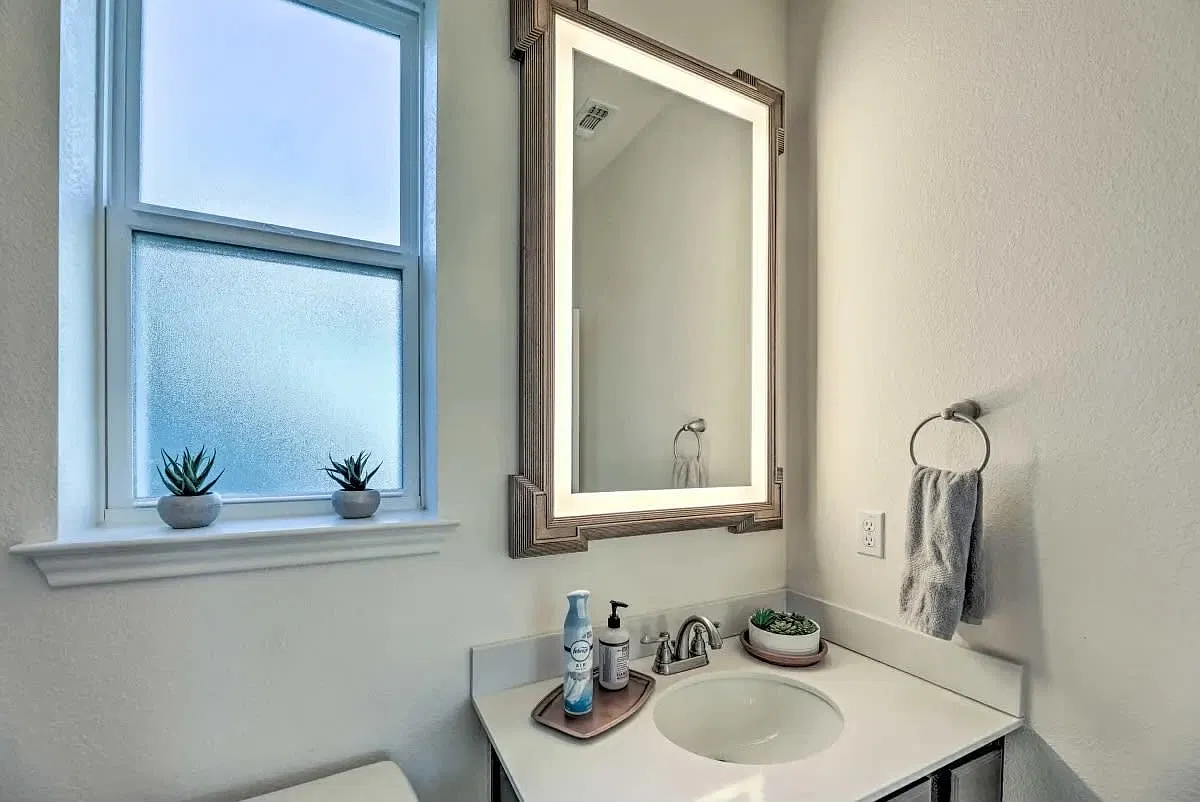 2 bed, $3,000 — Photo 2