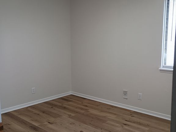 5th image of 5219 SW 22nd Park
