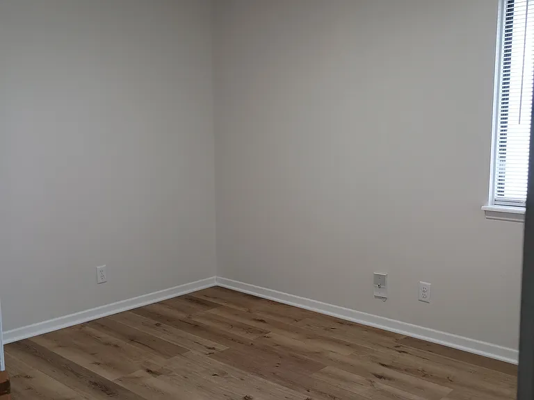 5219 SW 22nd Park — Photo 5
